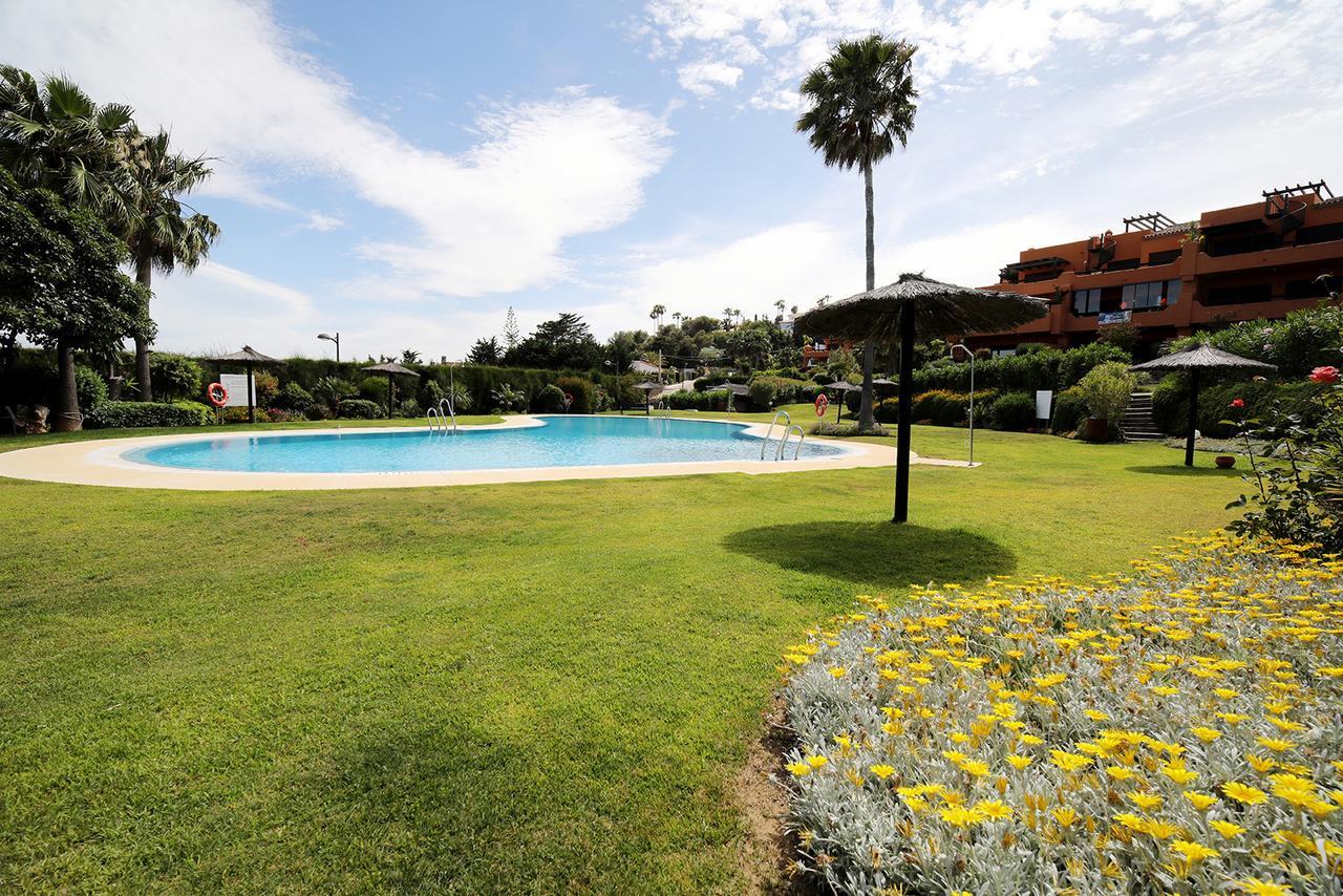 Jardines De Nueva Galera Cozy Penthouse Apartment เอสเตโปนา ภายนอก รูปภาพ